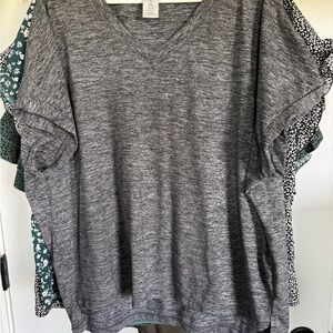 Black/White V-Neck Women's Top